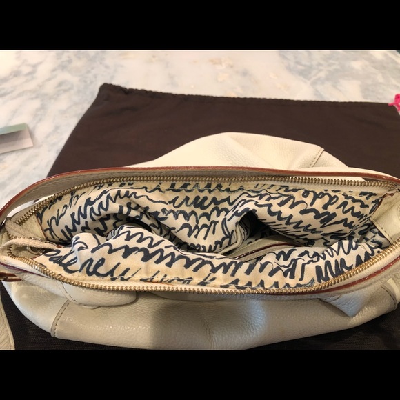 Kate Spade White Leather Shoulder/Crossbody Bag - Picture 7 of 8